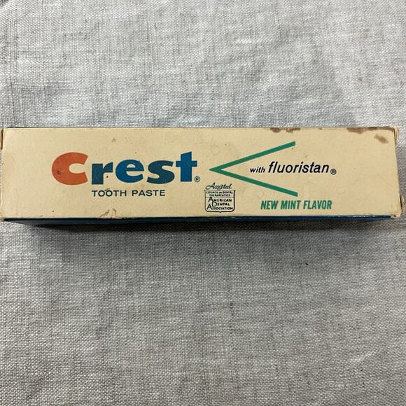 Vintage 1967 First Year Mint Flavor Tube Crest Toothpaste NOS Fluoristan - Picture 1 of 8